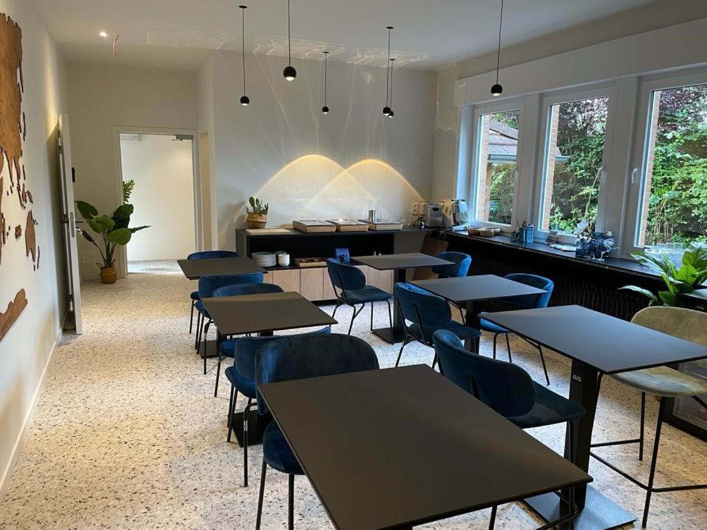 Hotel - B&B Elementum Kortrijk Bagian luar foto