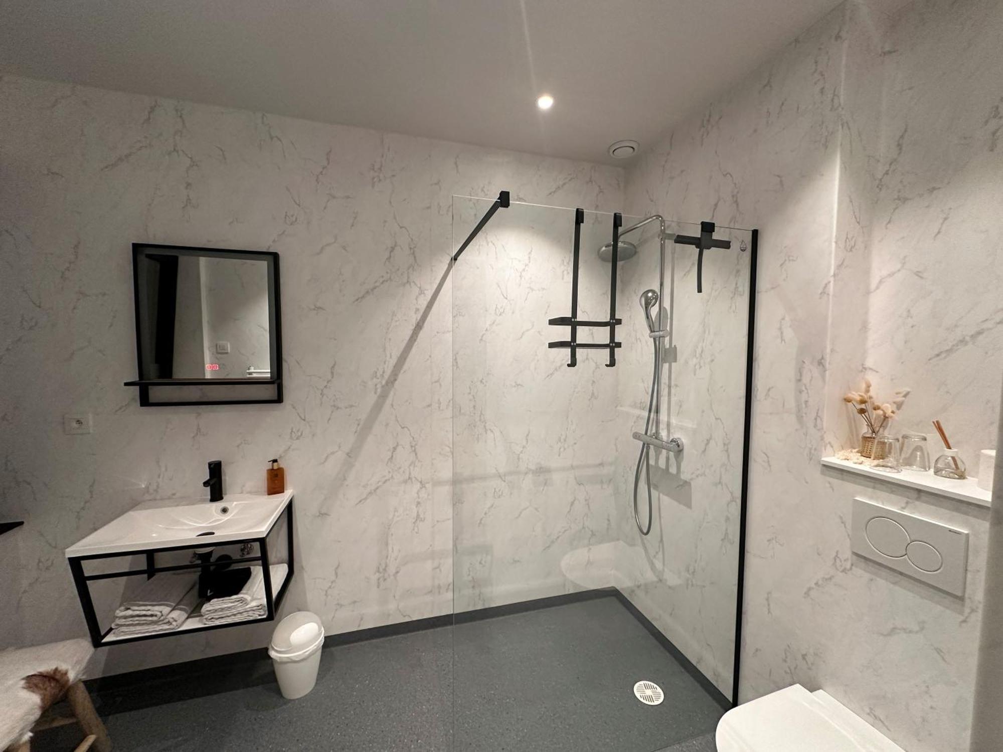 Hotel - B&B Elementum Kortrijk Bagian luar foto