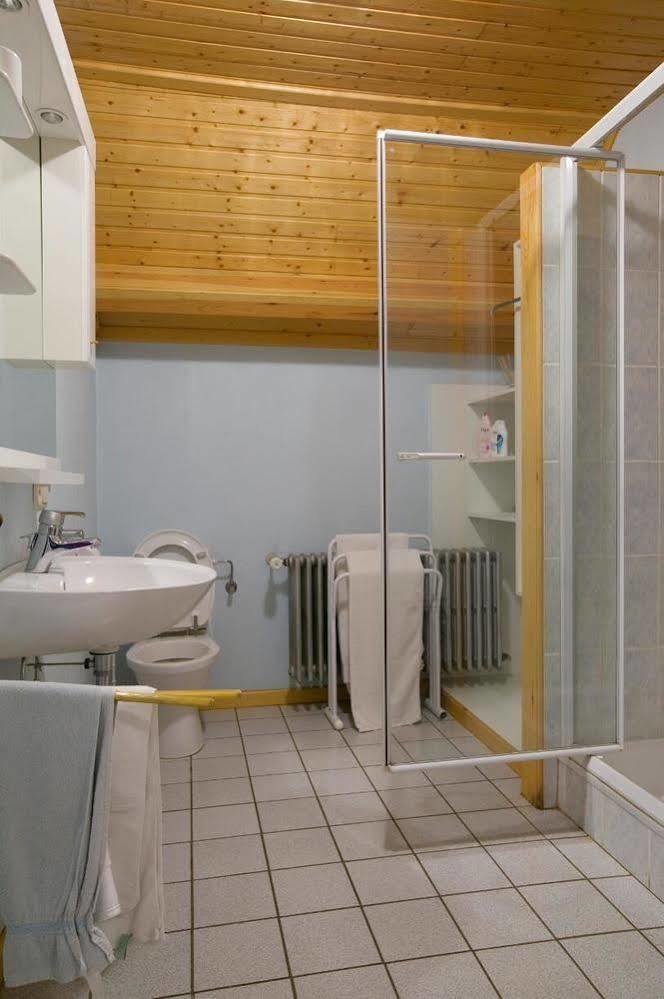 Hotel - B&B Elementum Kortrijk Bagian luar foto